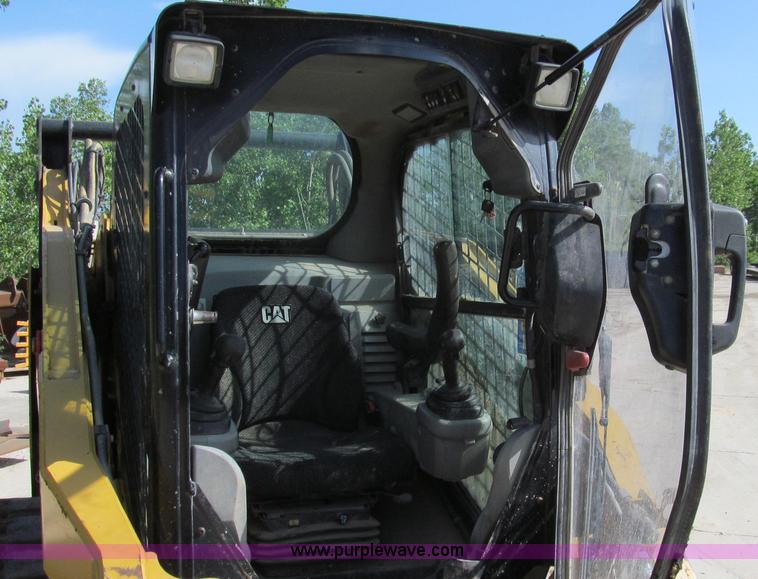 image for item E3996 2009 Caterpillar 289C Multi-Terrain track skid steer