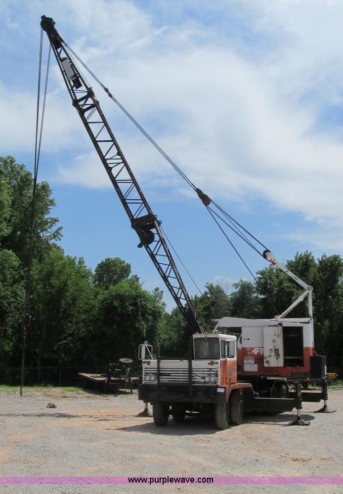 image for item F3206 1970 Link-Belt  HC-78B crane