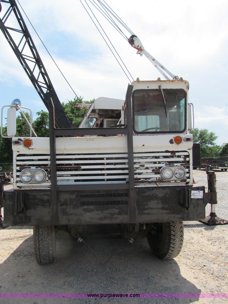 image for item F3206 1970 Link-Belt  HC-78B crane