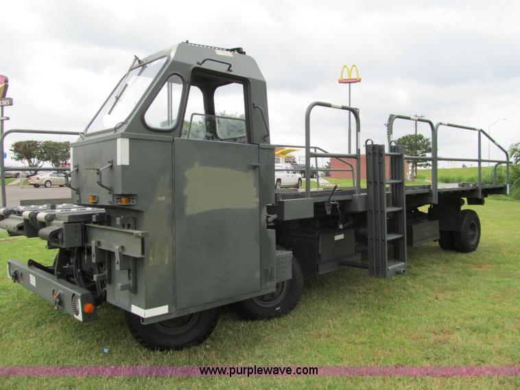 image for item F3207 1985 Emersion A/S32H5A cargo loader