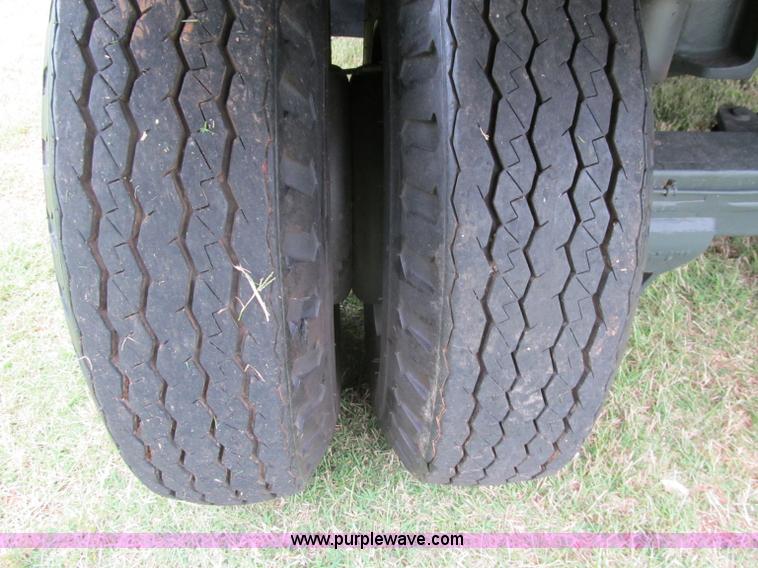 image for item F3207 1985 Emersion A/S32H5A cargo loader