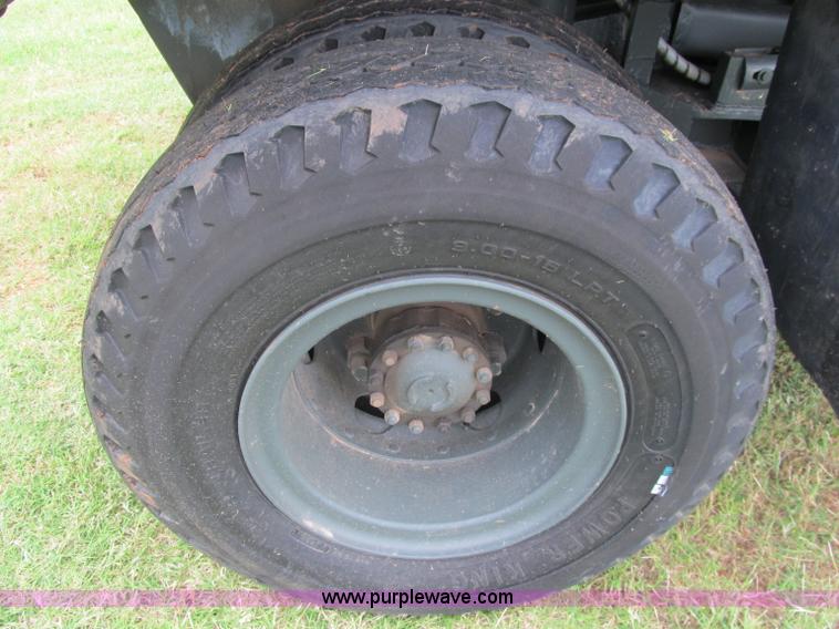 image for item F3207 1985 Emersion A/S32H5A cargo loader