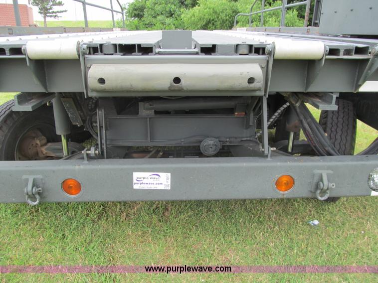 image for item F3207 1985 Emersion A/S32H5A cargo loader