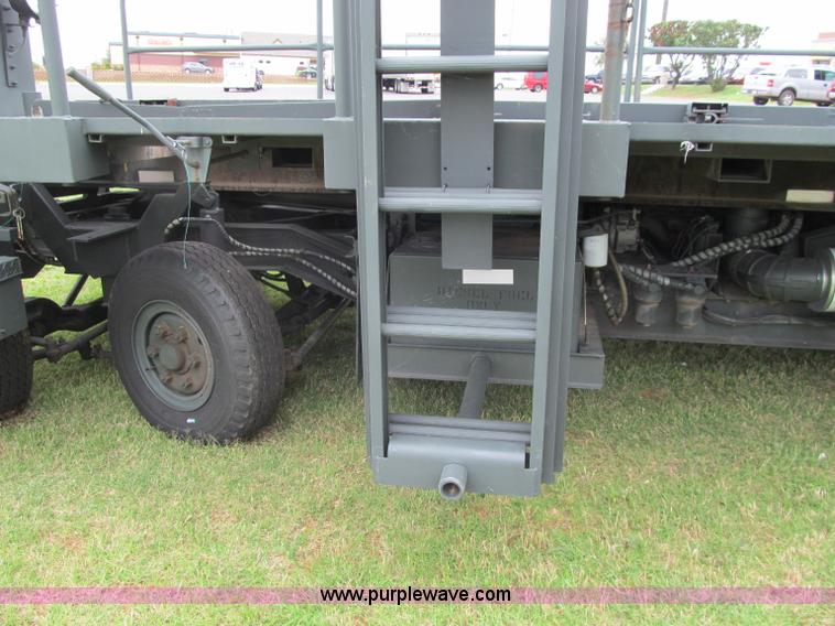 image for item F3207 1985 Emersion A/S32H5A cargo loader