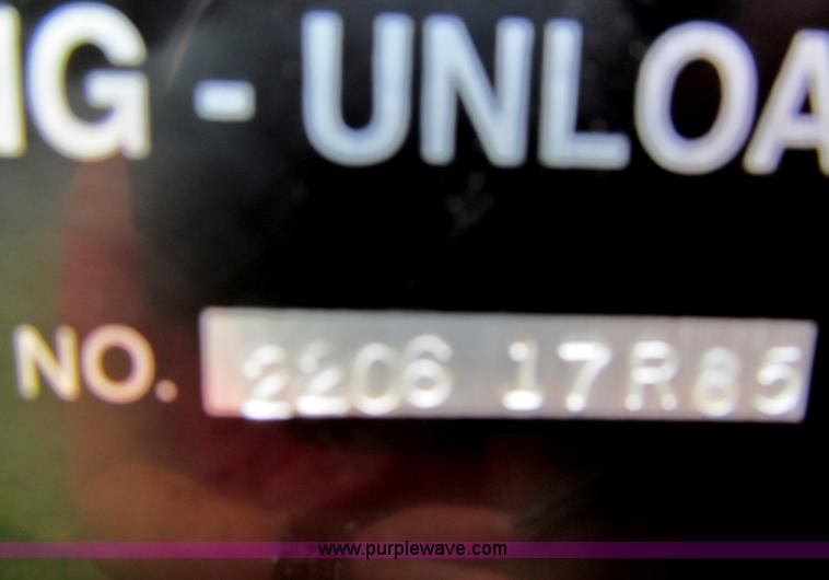 image for item F3207 1985 Emersion A/S32H5A cargo loader