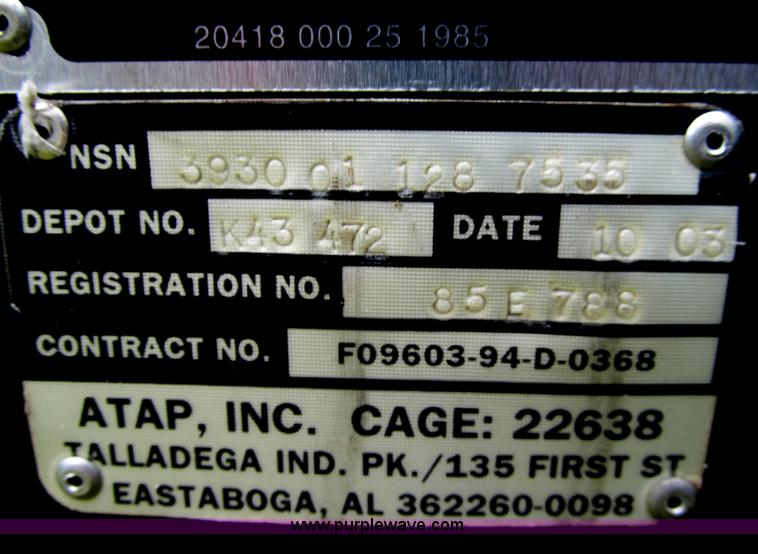 image for item F3207 1985 Emersion A/S32H5A cargo loader