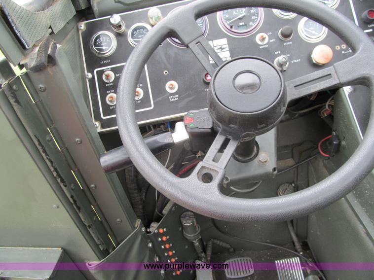 image for item F3207 1985 Emersion A/S32H5A cargo loader