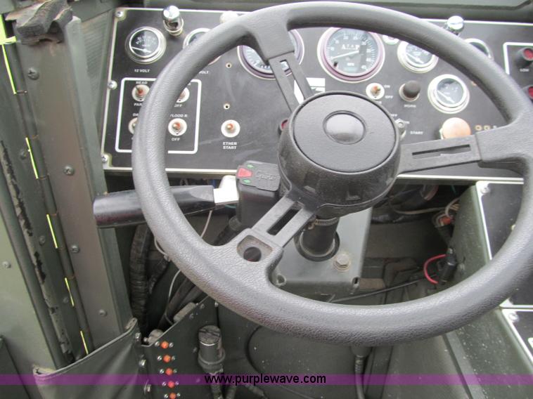 image for item F3207 1985 Emersion A/S32H5A cargo loader