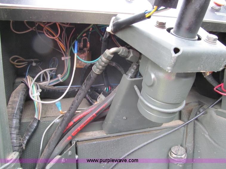 image for item F3207 1985 Emersion A/S32H5A cargo loader