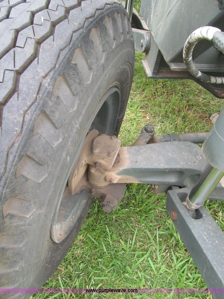 image for item F3207 1985 Emersion A/S32H5A cargo loader