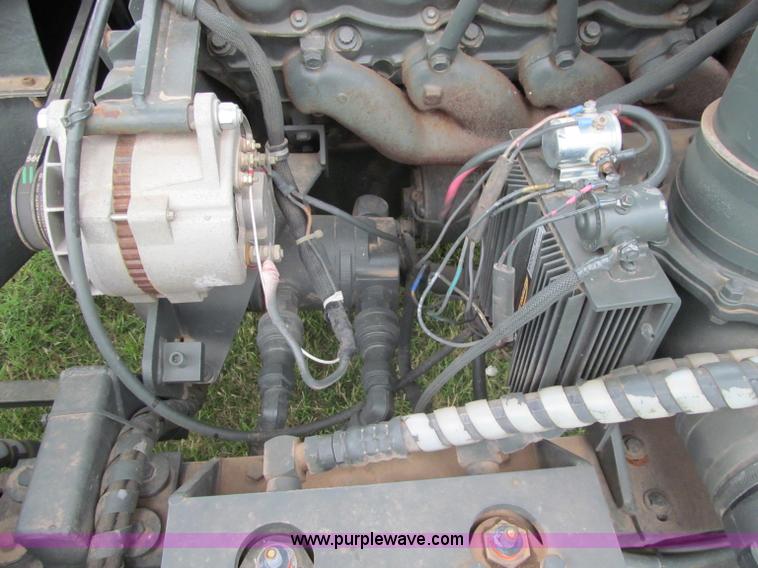 image for item F3207 1985 Emersion A/S32H5A cargo loader