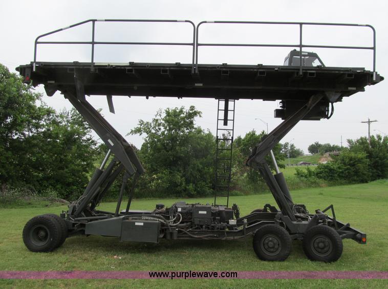 image for item F3207 1985 Emersion A/S32H5A cargo loader