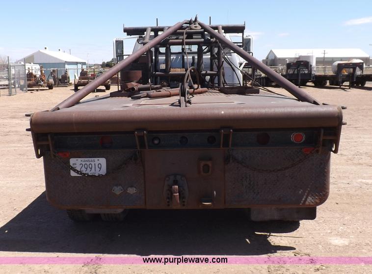 image for item F8729 1984 GMC TopKick oilfield truck