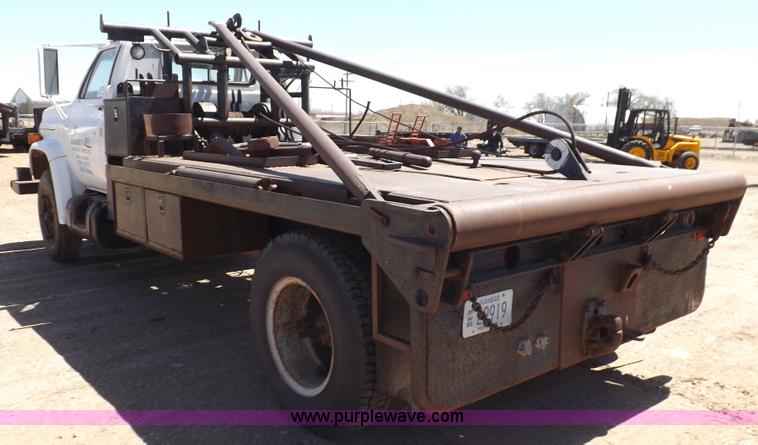 image for item F8729 1984 GMC TopKick oilfield truck