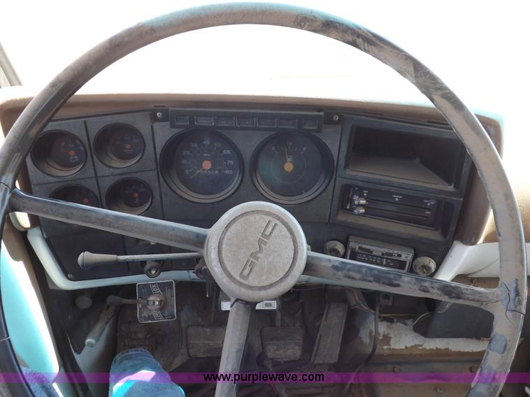 image for item F8729 1984 GMC TopKick oilfield truck