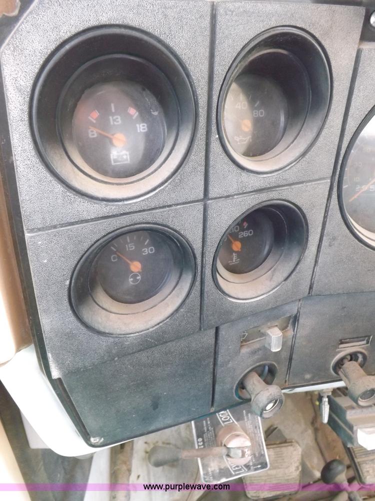 image for item F8729 1984 GMC TopKick oilfield truck