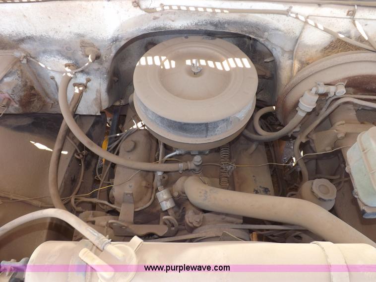 image for item F8729 1984 GMC TopKick oilfield truck