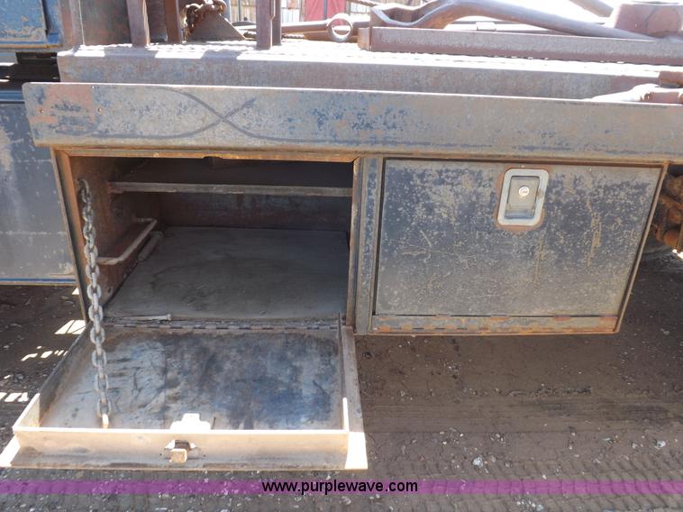 image for item F8729 1984 GMC TopKick oilfield truck