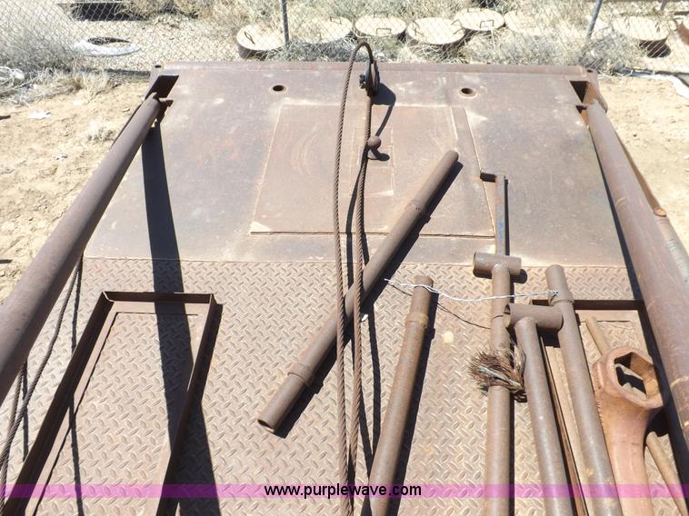 image for item F8729 1984 GMC TopKick oilfield truck