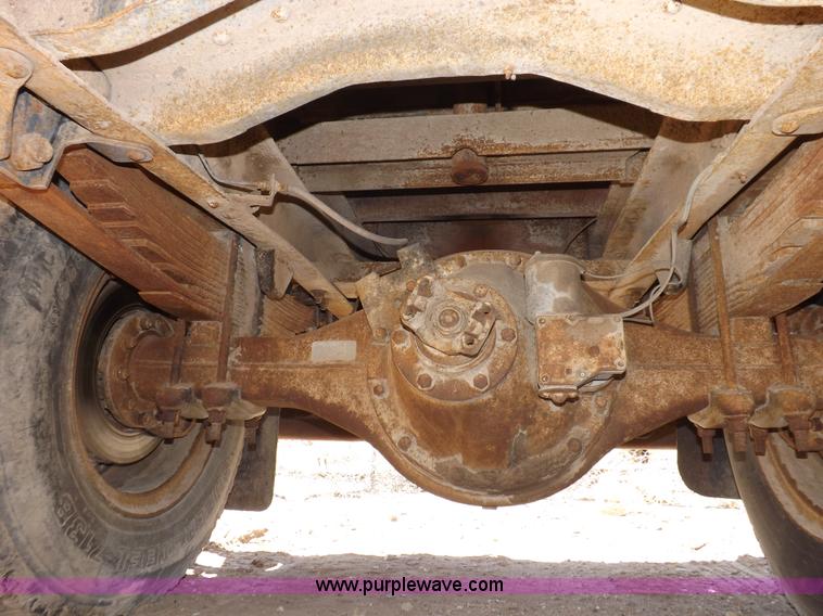 image for item F8729 1984 GMC TopKick oilfield truck