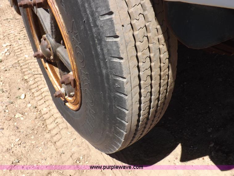 image for item F8729 1984 GMC TopKick oilfield truck