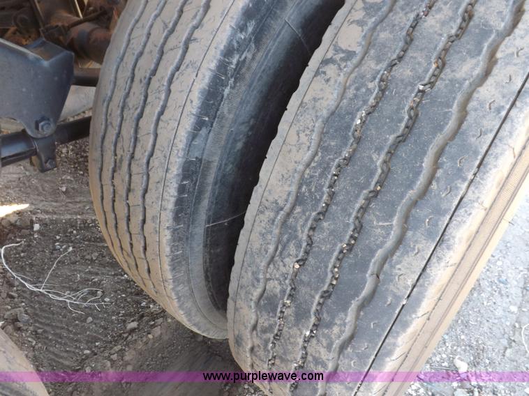 image for item F8730 1968 Lufkin oilfield float tandem axle trailer