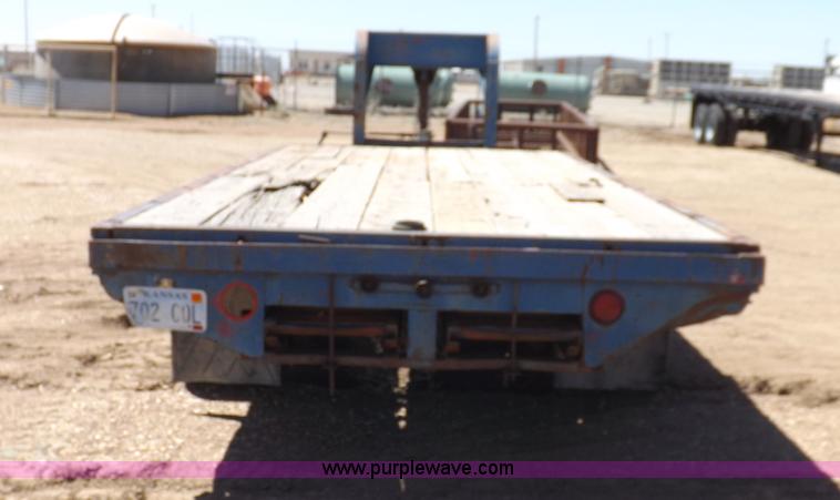 image for item F8732 1976 Broa gooseneck tandem axle trailer