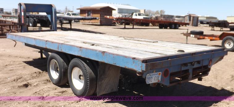 image for item F8732 1976 Broa gooseneck tandem axle trailer
