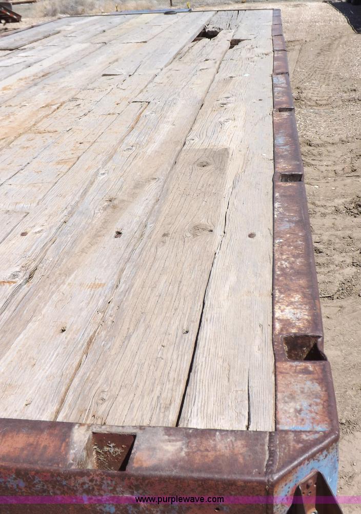 image for item F8732 1976 Broa gooseneck tandem axle trailer