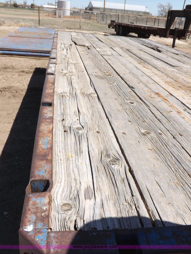 image for item F8732 1976 Broa gooseneck tandem axle trailer