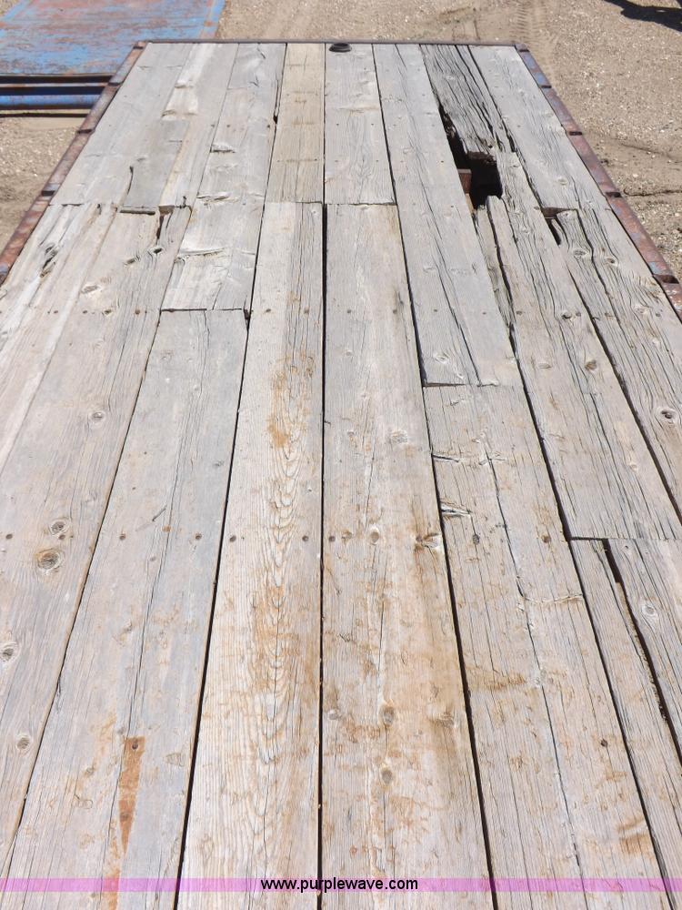 image for item F8732 1976 Broa gooseneck tandem axle trailer