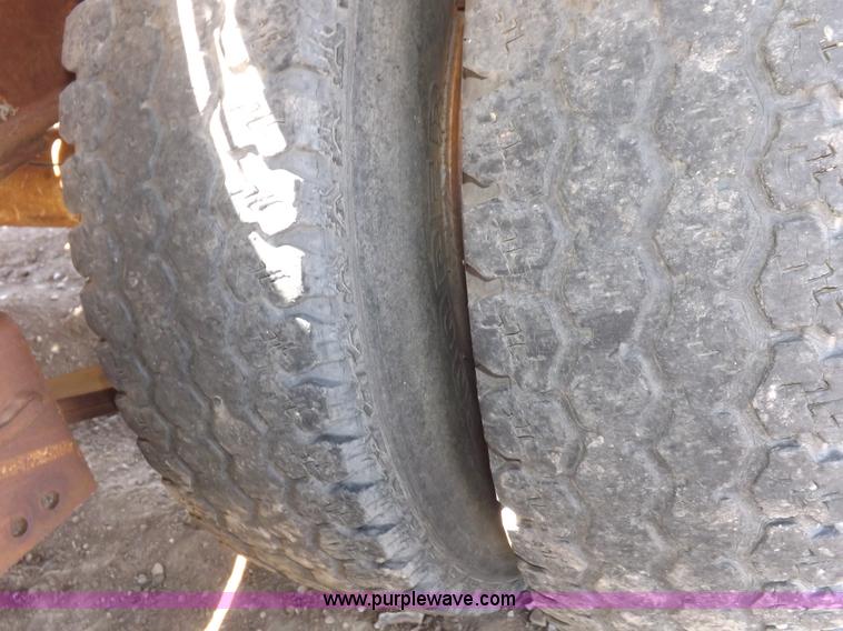 image for item F8732 1976 Broa gooseneck tandem axle trailer