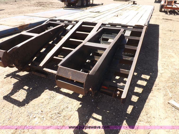 image for item F8734 1994 Belshe T9 tandem axle trailer