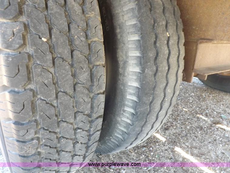 image for item F8734 1994 Belshe T9 tandem axle trailer