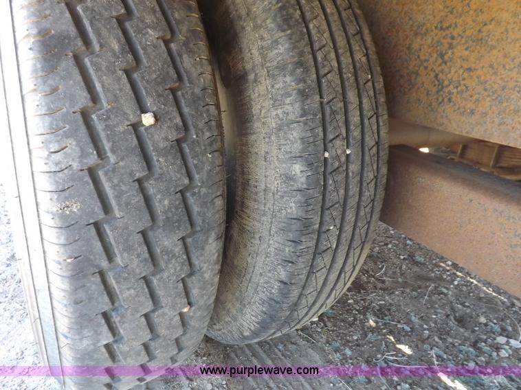 image for item F8734 1994 Belshe T9 tandem axle trailer