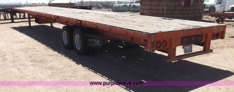 image for item F8736 1996 tandem axle trailer