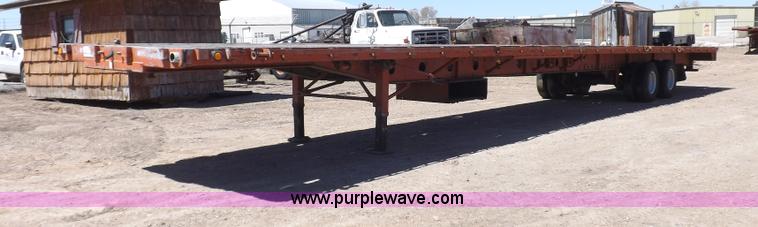 image for item F8736 1996 tandem axle trailer