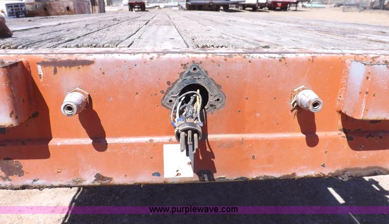 image for item F8736 1996 tandem axle trailer