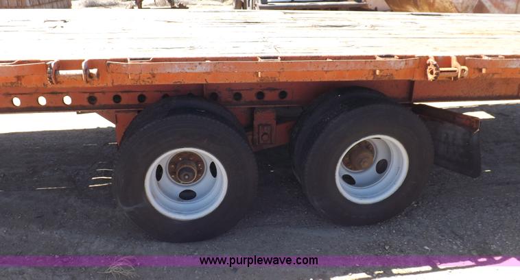 image for item F8736 1996 tandem axle trailer