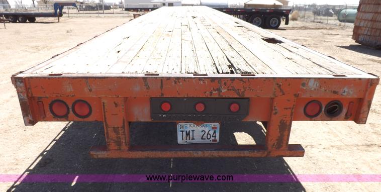 image for item F8736 1996 tandem axle trailer