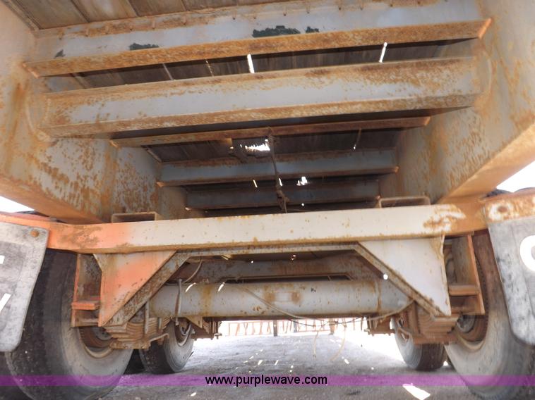 image for item F8736 1996 tandem axle trailer