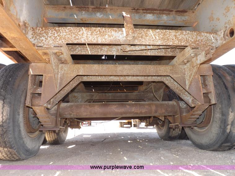 image for item F8736 1996 tandem axle trailer