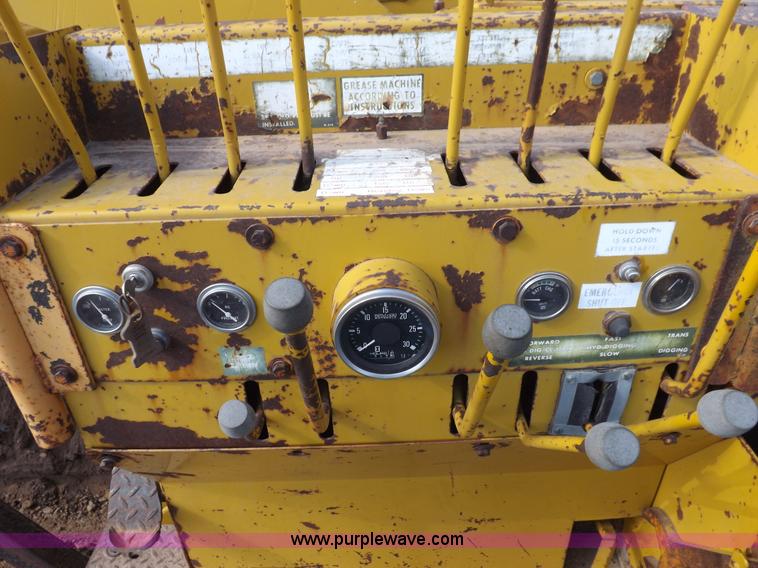 image for item F8760 Vermeer T600C trencher