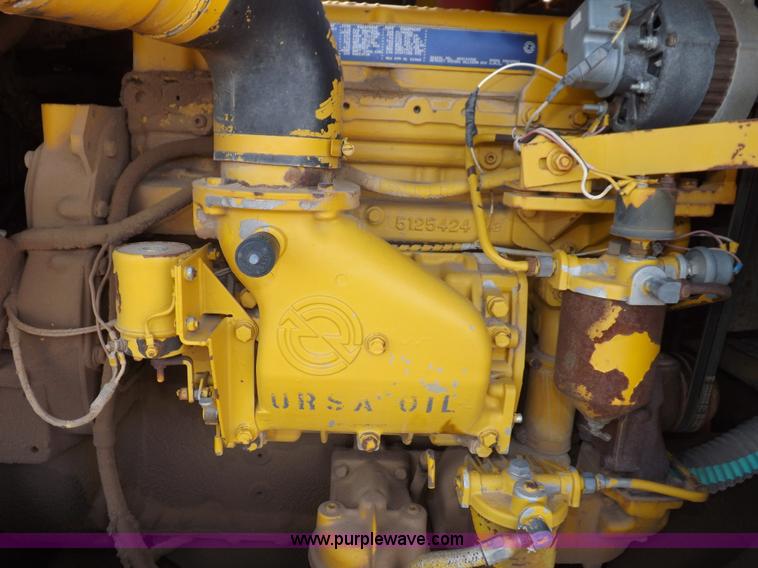 image for item F8760 Vermeer T600C trencher