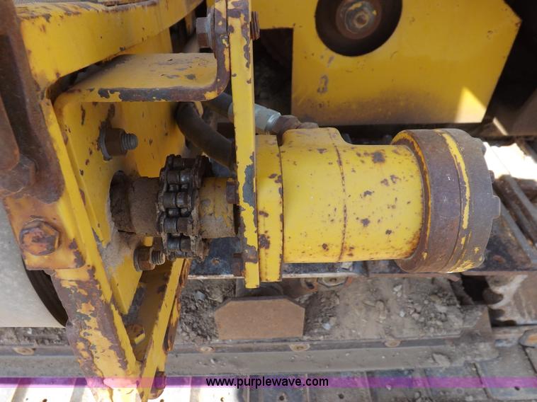 image for item F8760 Vermeer T600C trencher