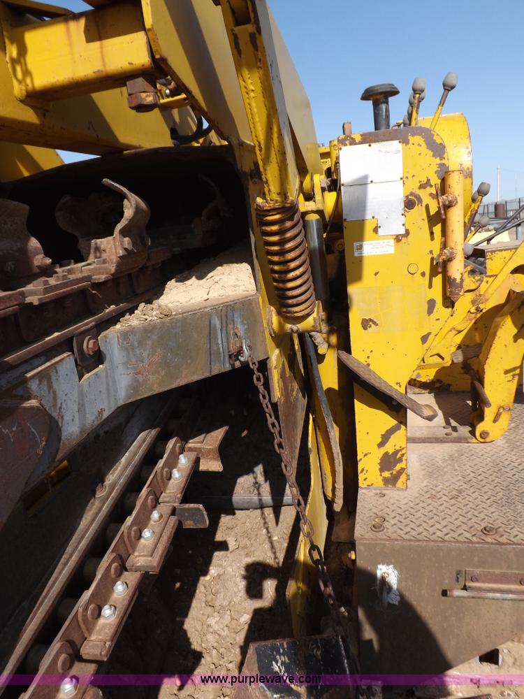 image for item F8760 Vermeer T600C trencher