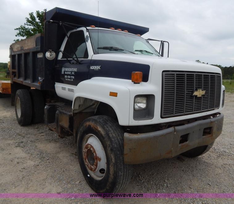 image for item G3200 1995 Chevrolet Kodiak dump truck