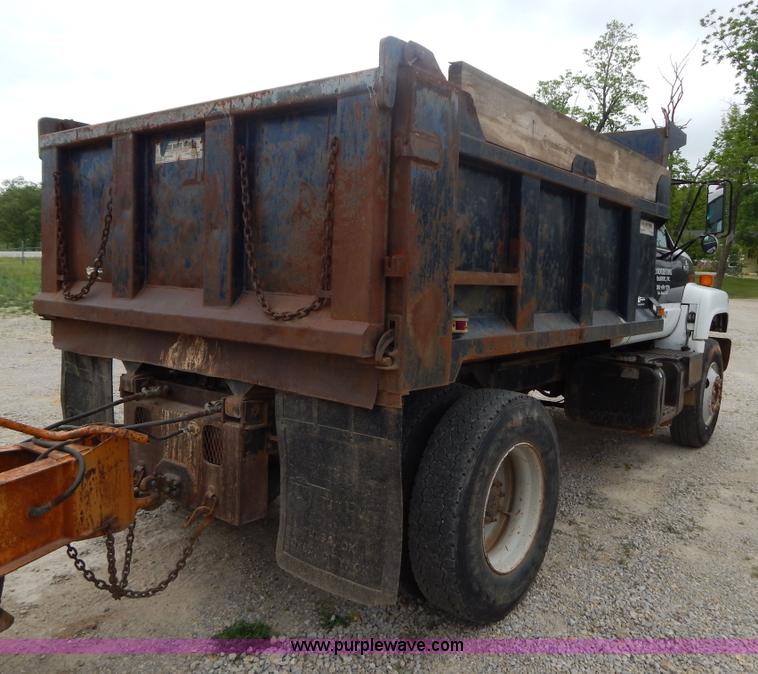 image for item G3200 1995 Chevrolet Kodiak dump truck