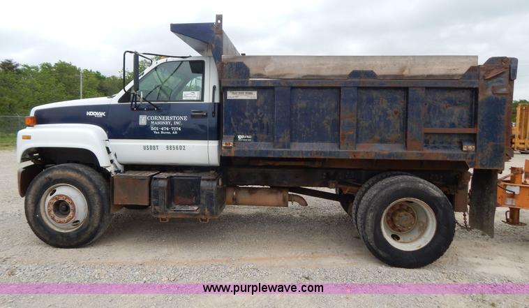 image for item G3200 1995 Chevrolet Kodiak dump truck