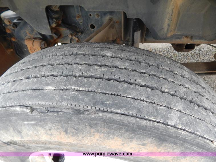 image for item G3200 1995 Chevrolet Kodiak dump truck